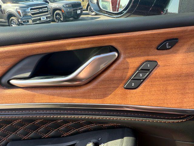 new 2025 Jeep Grand Cherokee car, priced at $69,966