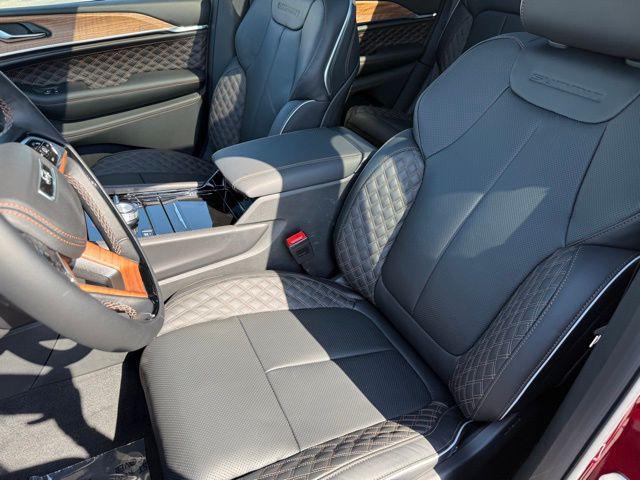 new 2025 Jeep Grand Cherokee car, priced at $69,966