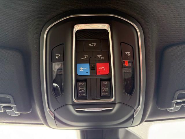 new 2026 Jeep Grand Cherokee car, priced at $42,416