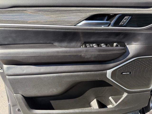 used 2022 Jeep Wagoneer car