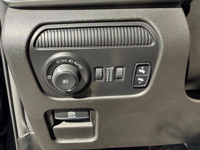 used 2022 Jeep Wagoneer car