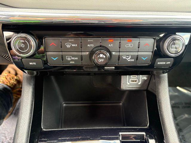 used 2022 Jeep Compass car, priced at $27,500