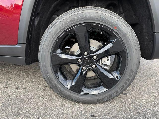 new 2025 Jeep Grand Cherokee car, priced at $45,987