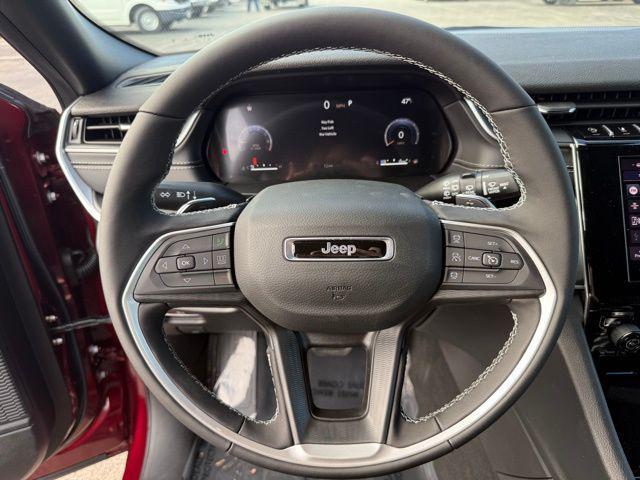 new 2025 Jeep Grand Cherokee car, priced at $45,987