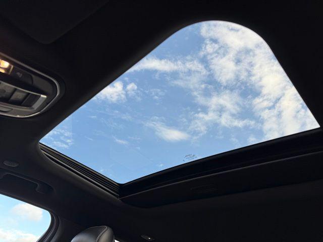 new 2025 Jeep Grand Cherokee car, priced at $45,987