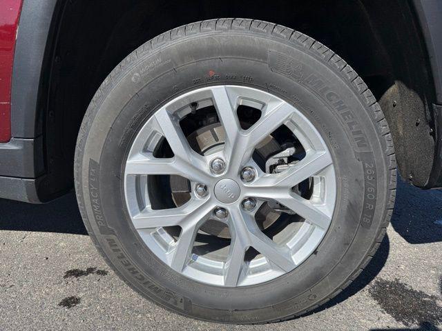 used 2024 Jeep Grand Cherokee car, priced at $39,000