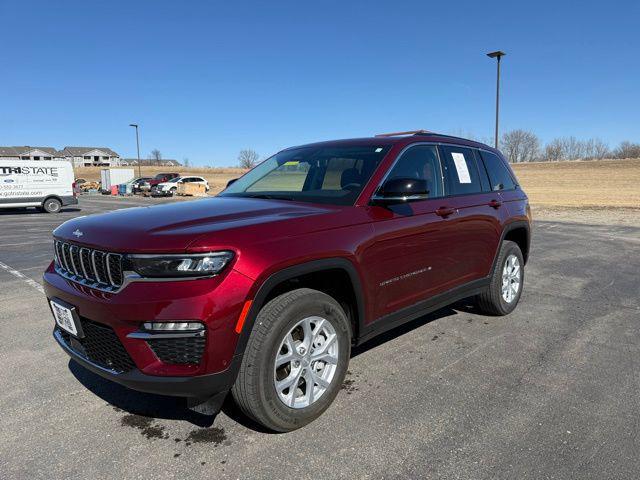used 2024 Jeep Grand Cherokee car, priced at $39,000