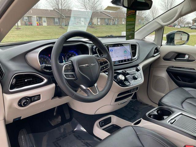 used 2024 Chrysler Pacifica car, priced at $26,500