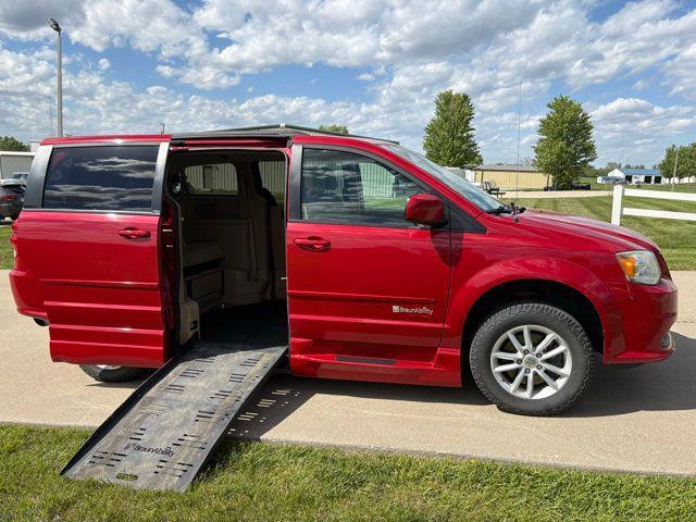 used 2014 Dodge Grand Caravan car, priced at $25,000
