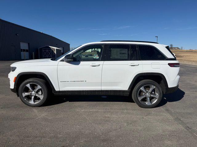 new 2025 Jeep Grand Cherokee car, priced at $47,500