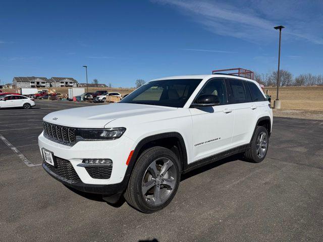 new 2025 Jeep Grand Cherokee car, priced at $47,500