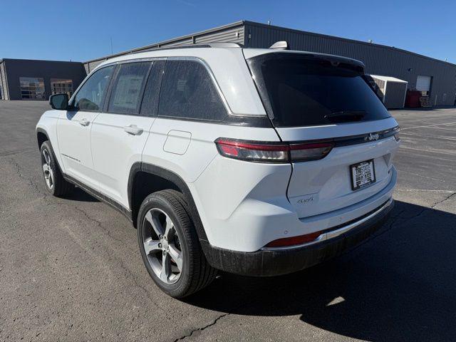 new 2025 Jeep Grand Cherokee car, priced at $47,500