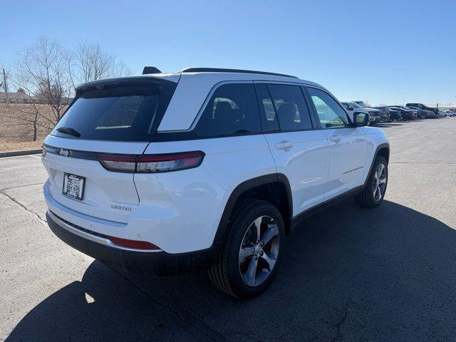 new 2025 Jeep Grand Cherokee car, priced at $47,500