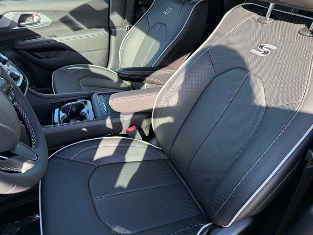 new 2026 Chrysler Pacifica car, priced at $54,940