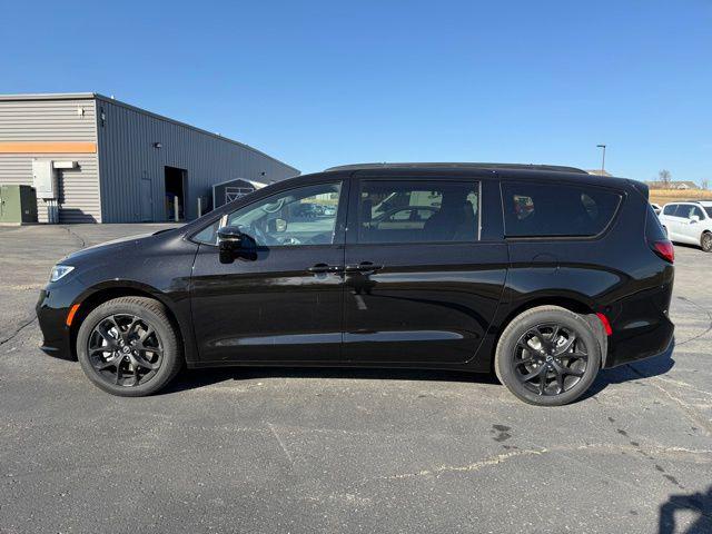 new 2026 Chrysler Pacifica car, priced at $54,940