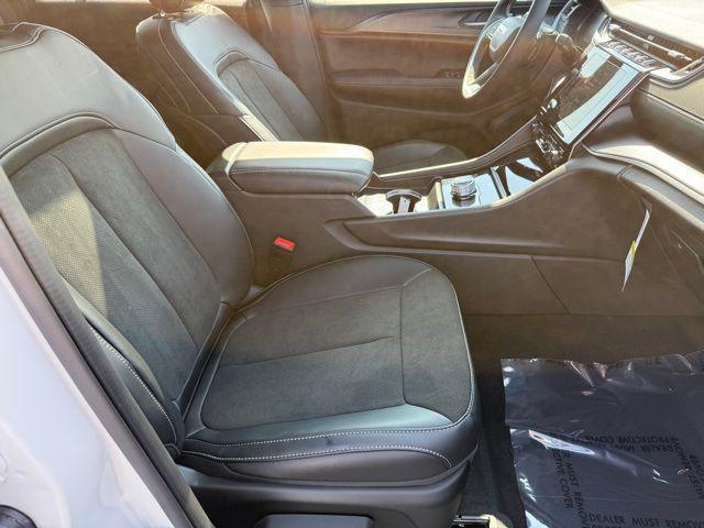 new 2025 Jeep Grand Cherokee car, priced at $45,224