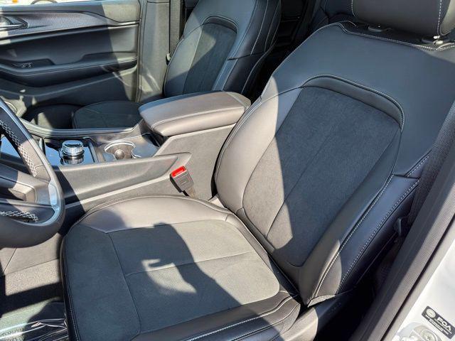 new 2025 Jeep Grand Cherokee car, priced at $45,224