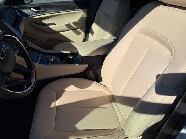 new 2025 Jeep Grand Cherokee car, priced at $44,550