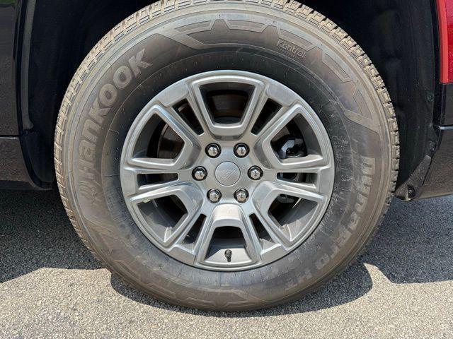 used 2024 Jeep Wagoneer car