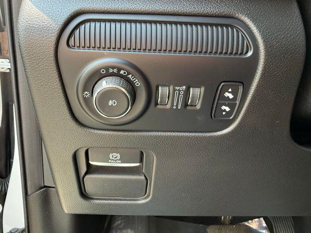 used 2024 Jeep Wagoneer car