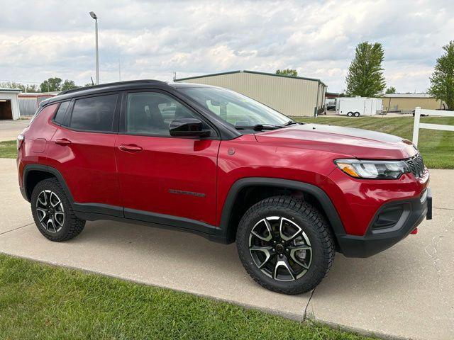 used 2025 Jeep Compass car, priced at $27,500