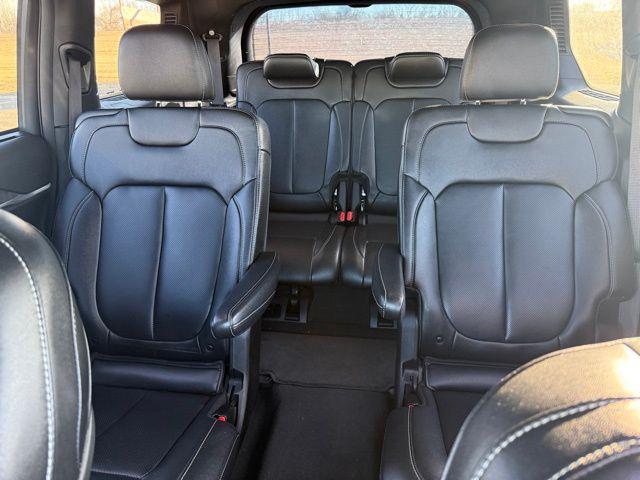 used 2024 Jeep Grand Cherokee L car