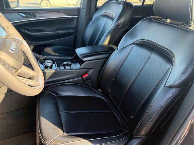 used 2024 Jeep Grand Cherokee L car