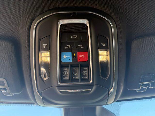 used 2024 Jeep Grand Cherokee L car