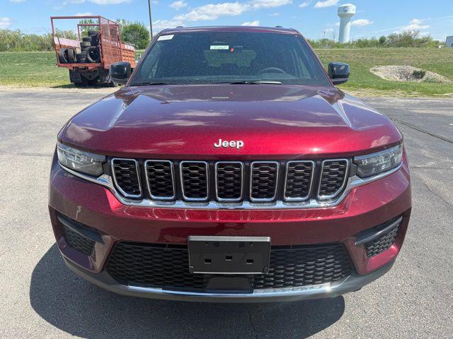 new 2026 Jeep Grand Cherokee car, priced at $42,264