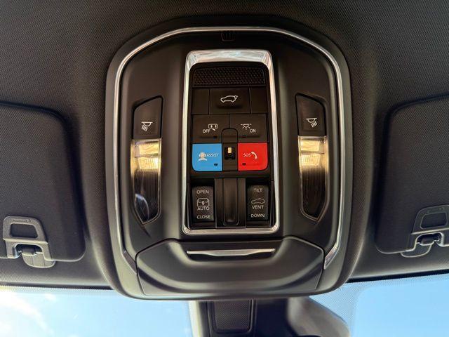 used 2023 Jeep Grand Cherokee car, priced at $29,000