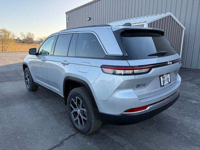 new 2025 Jeep Grand Cherokee car, priced at $43,420