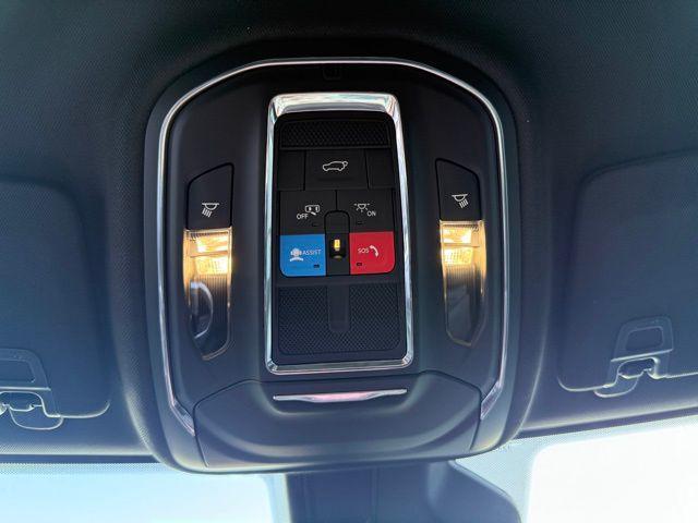 new 2025 Jeep Grand Cherokee car, priced at $43,420