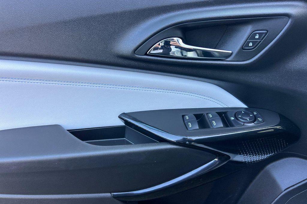 used 2025 Chevrolet Trax car, priced at $19,255