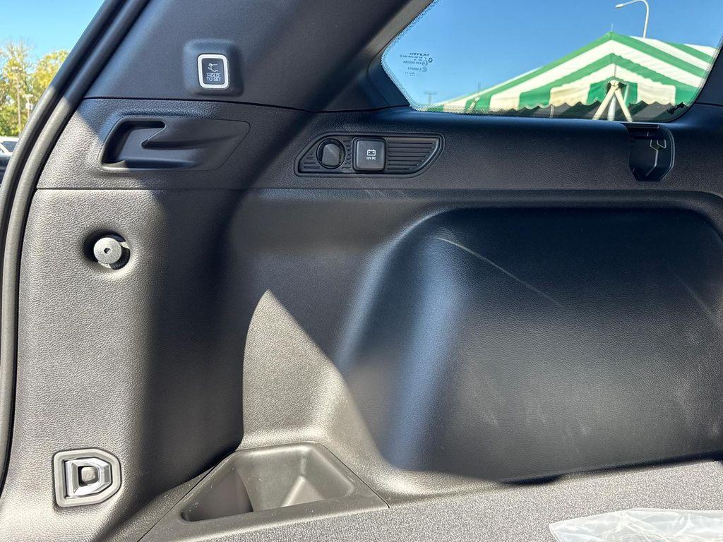 new 2025 Jeep Grand Cherokee car, priced at $35,988