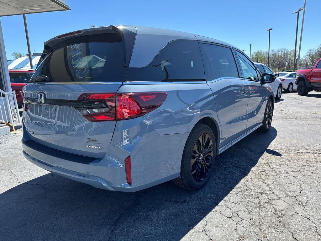 used 2025 Honda Odyssey car, priced at $37,988