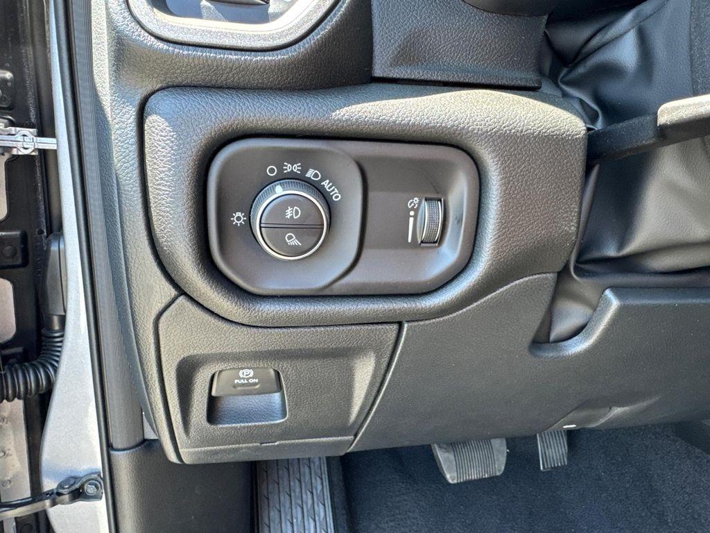 new 2025 Ram 1500 car, priced at $43,245