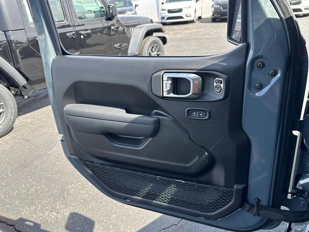 new 2026 Jeep Wrangler car, priced at $44,988