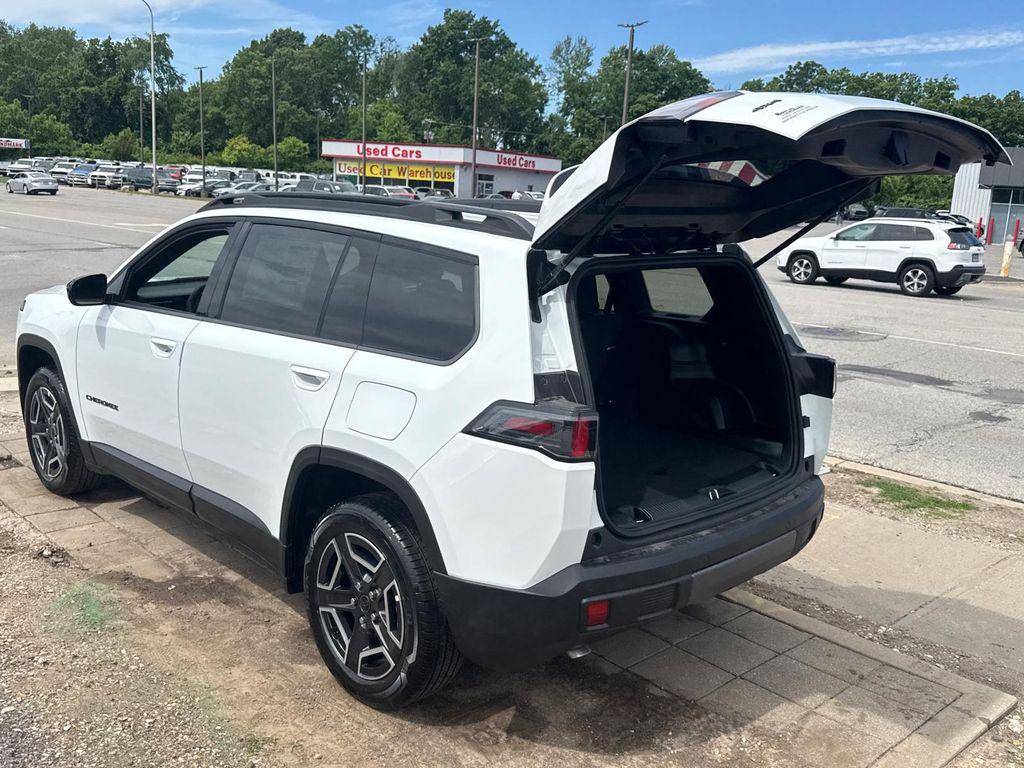 new 2026 Jeep Cherokee car, priced at $32,988