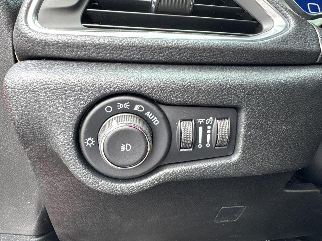 new 2026 Chrysler Pacifica car, priced at $50,988