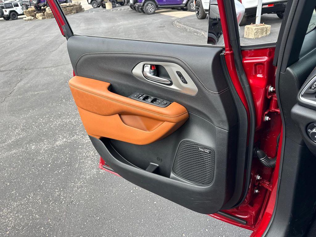 new 2026 Chrysler Pacifica car, priced at $50,988