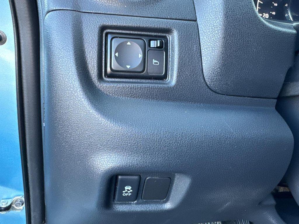 used 2015 Nissan Versa Note car, priced at $5,988