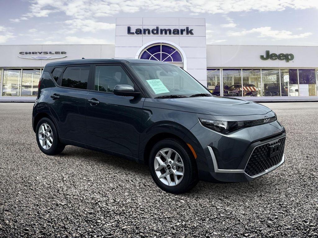 used 2024 Kia Soul car, priced at $18,398