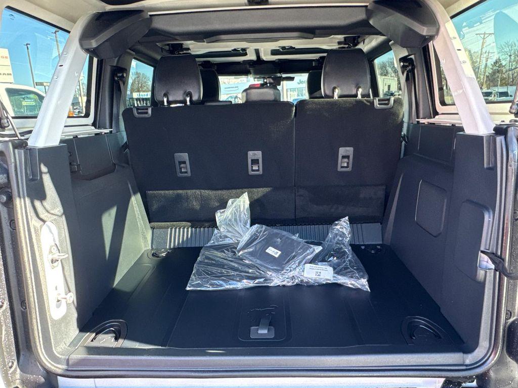 used 2025 Ford Bronco car, priced at $41,988