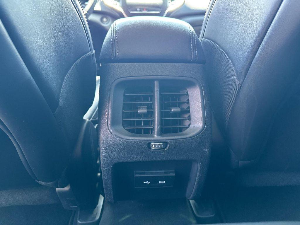used 2020 Jeep Cherokee car, priced at $15,988