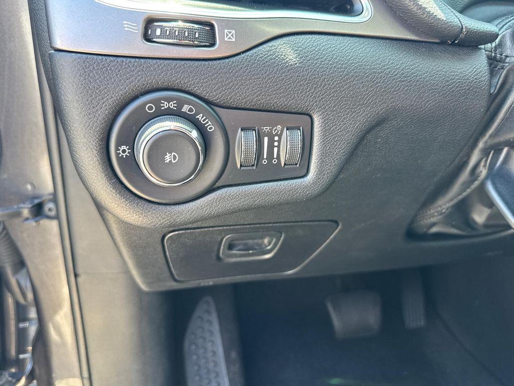 used 2020 Jeep Cherokee car, priced at $15,988