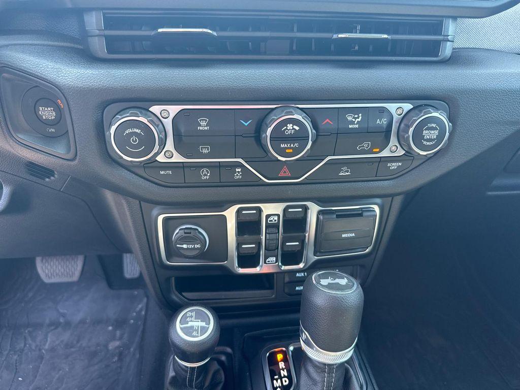 new 2025 Jeep Wrangler car, priced at $36,988