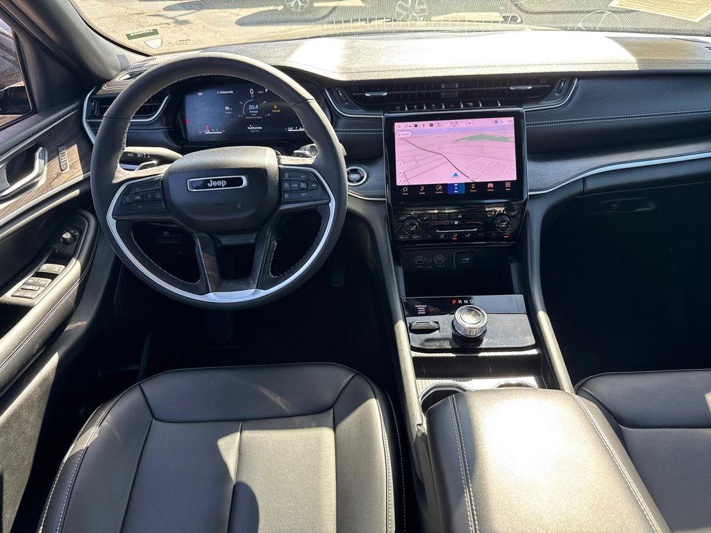 used 2025 Jeep Grand Cherokee car, priced at $39,988