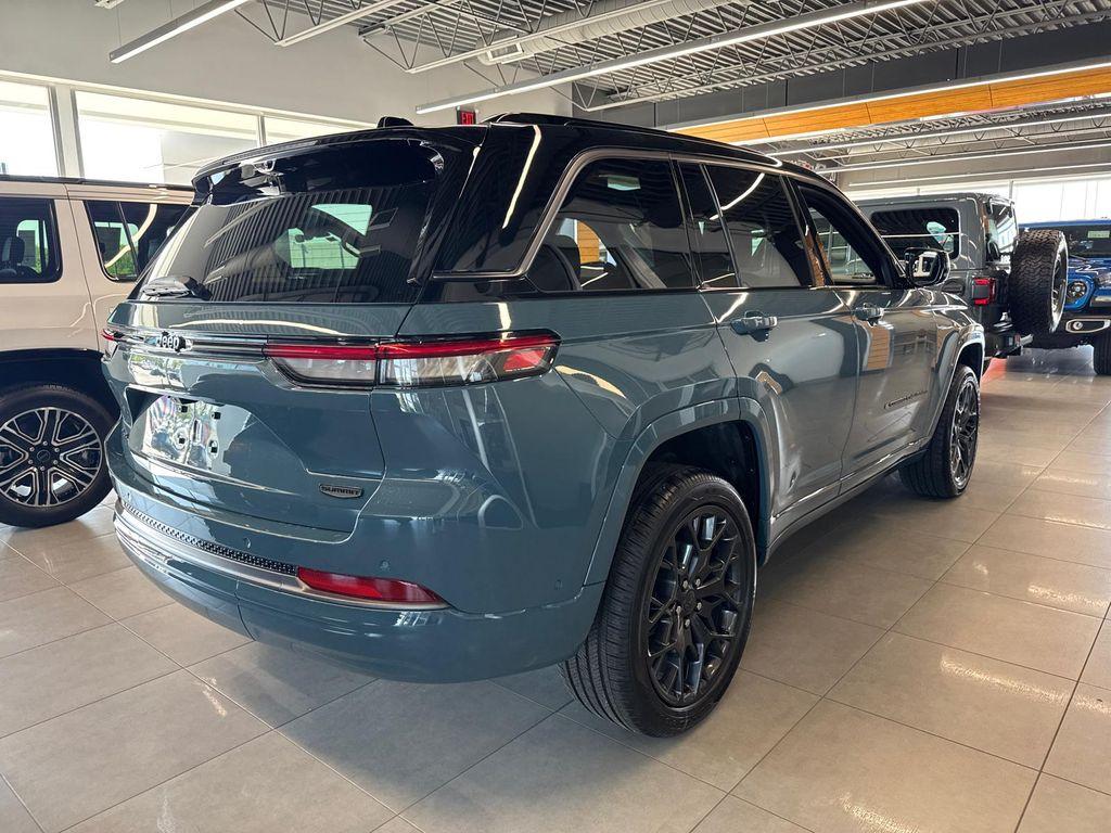 new 2026 Jeep Grand Cherokee car, priced at $55,988