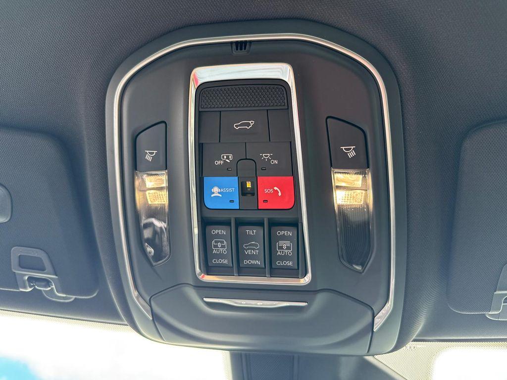 new 2026 Jeep Grand Cherokee car, priced at $39,487
