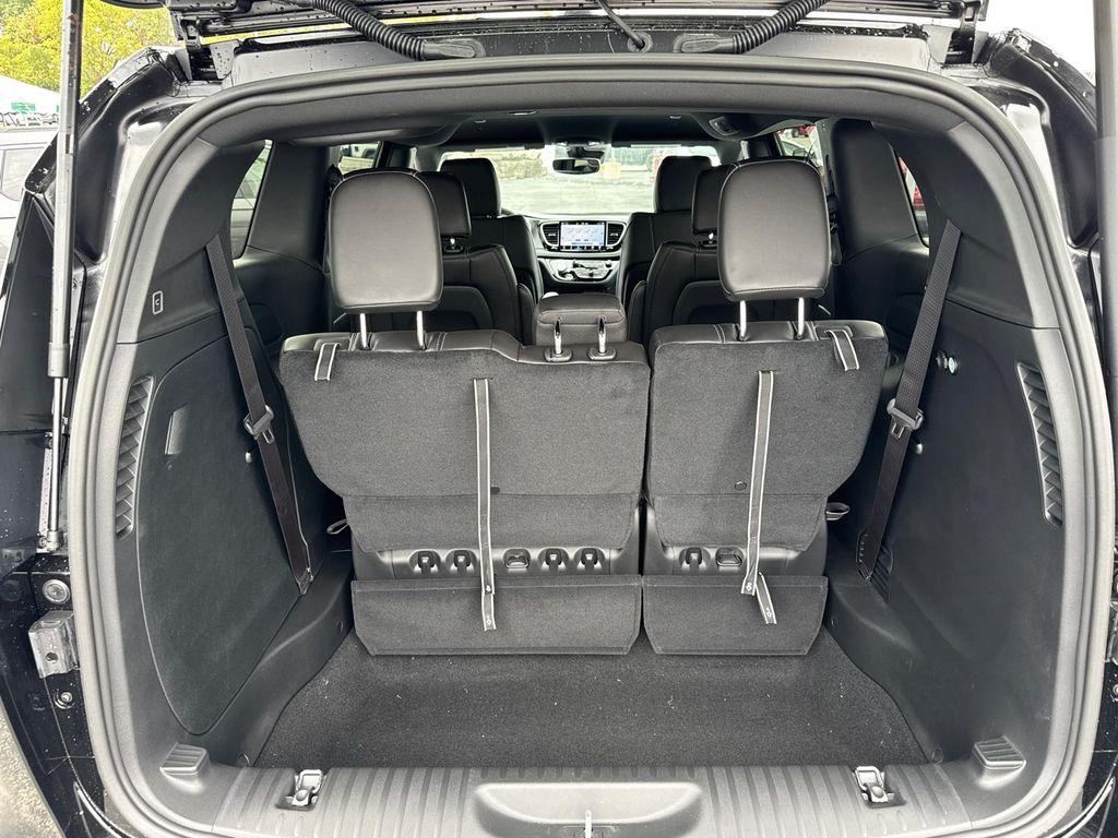 new 2026 Chrysler Pacifica car, priced at $39,988